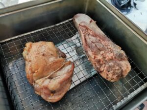豚タンの燻製（燻製前）