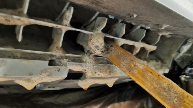 エアコンルーバー部のカビ取り